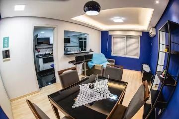 APARTAMENTO 2 DORMITÓRIOS, VAGA E SACADA — foto 3