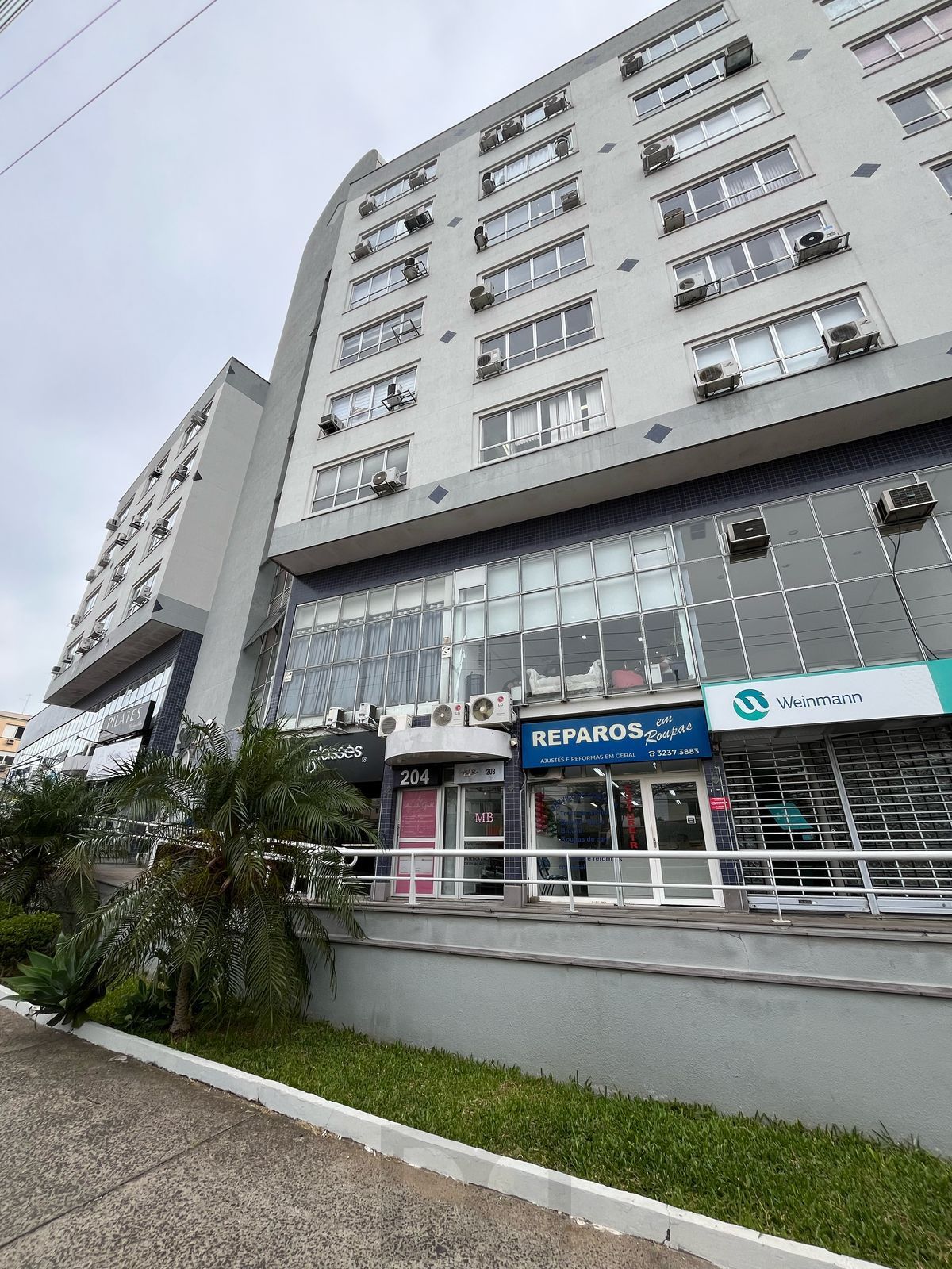 Sala para venda na Tristeza prédio Spazzio — foto 1