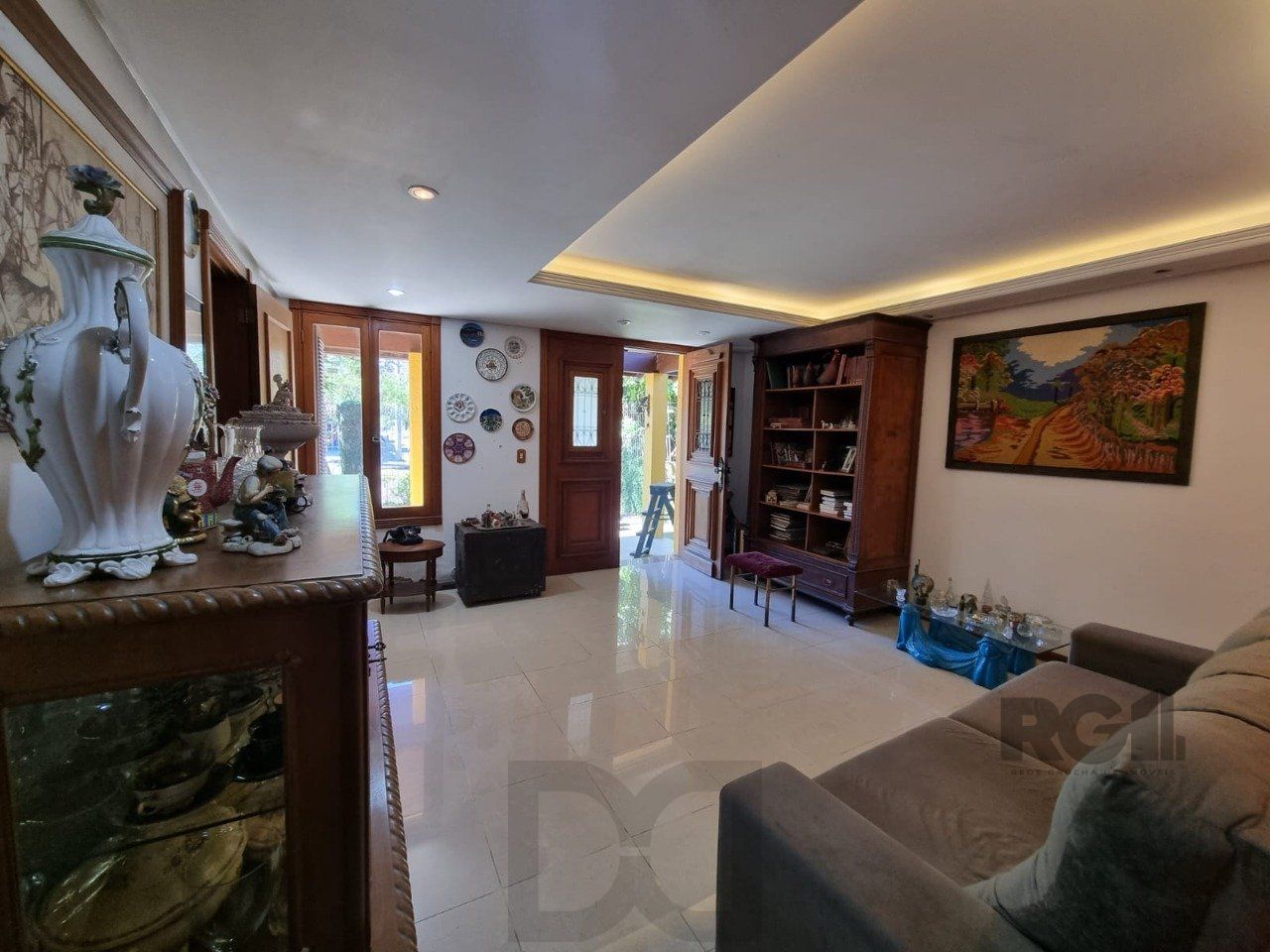 Casa com 4 Dormitórios / Piscina / Terraço / Bairro Ipanema — foto 5