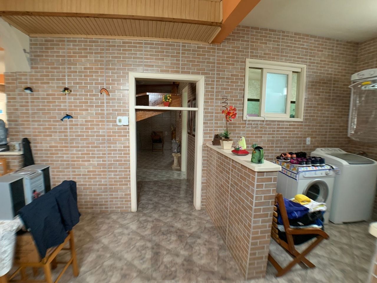Casa para Venda - 318m², 3 dormitórios, Piscina, Bairro Guarujá — foto 7