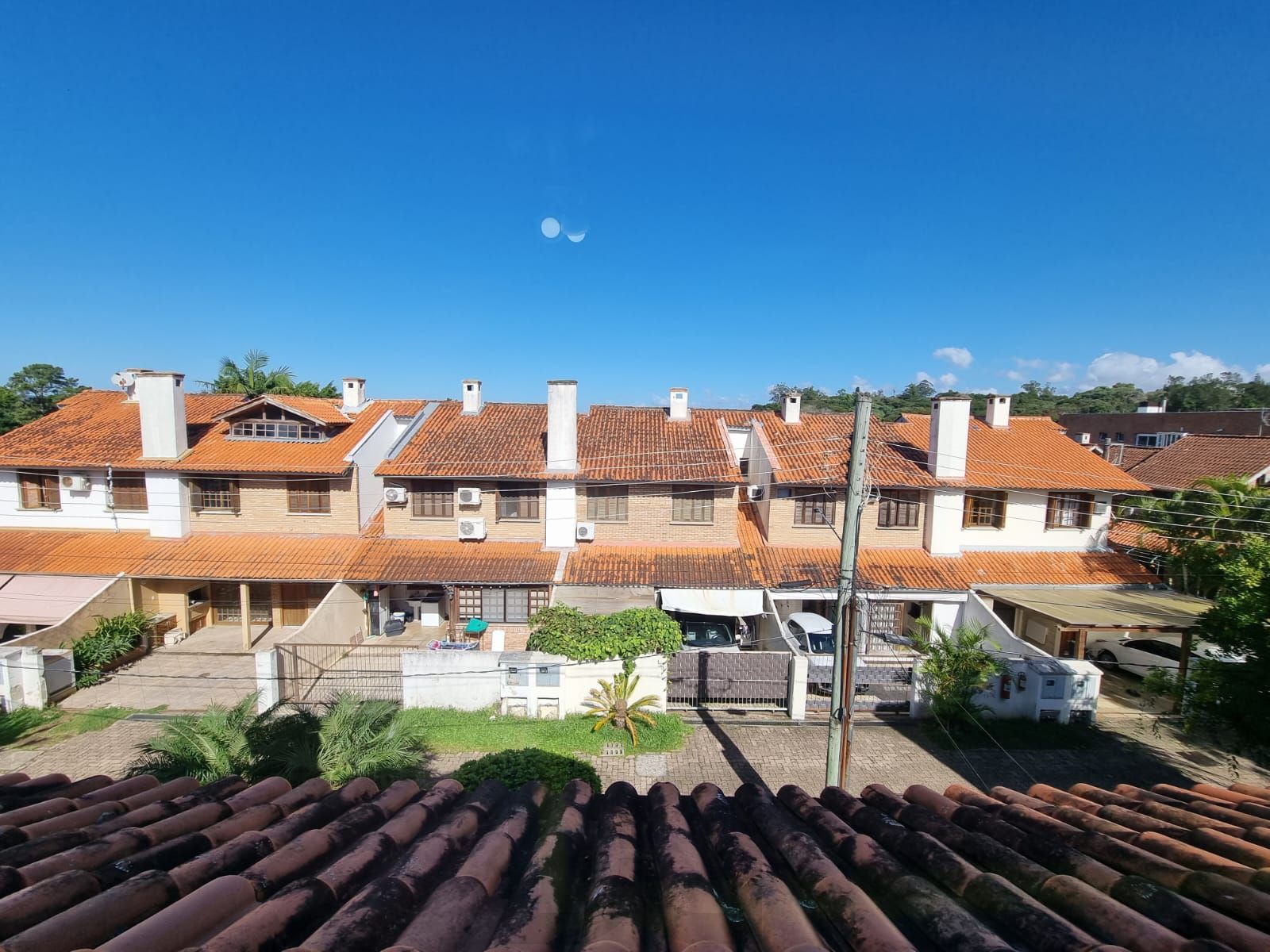 Casa de 3 Dormitórios em Condomínio Fechado Infra Completa — foto 25
