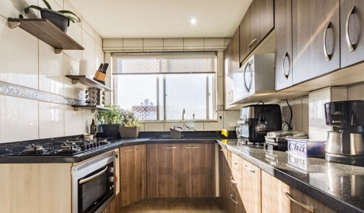 APARTAMENTO 2 DORMITÓRIOS - VAGA - ELEVADOR - PASSO D'AREIA — foto 8