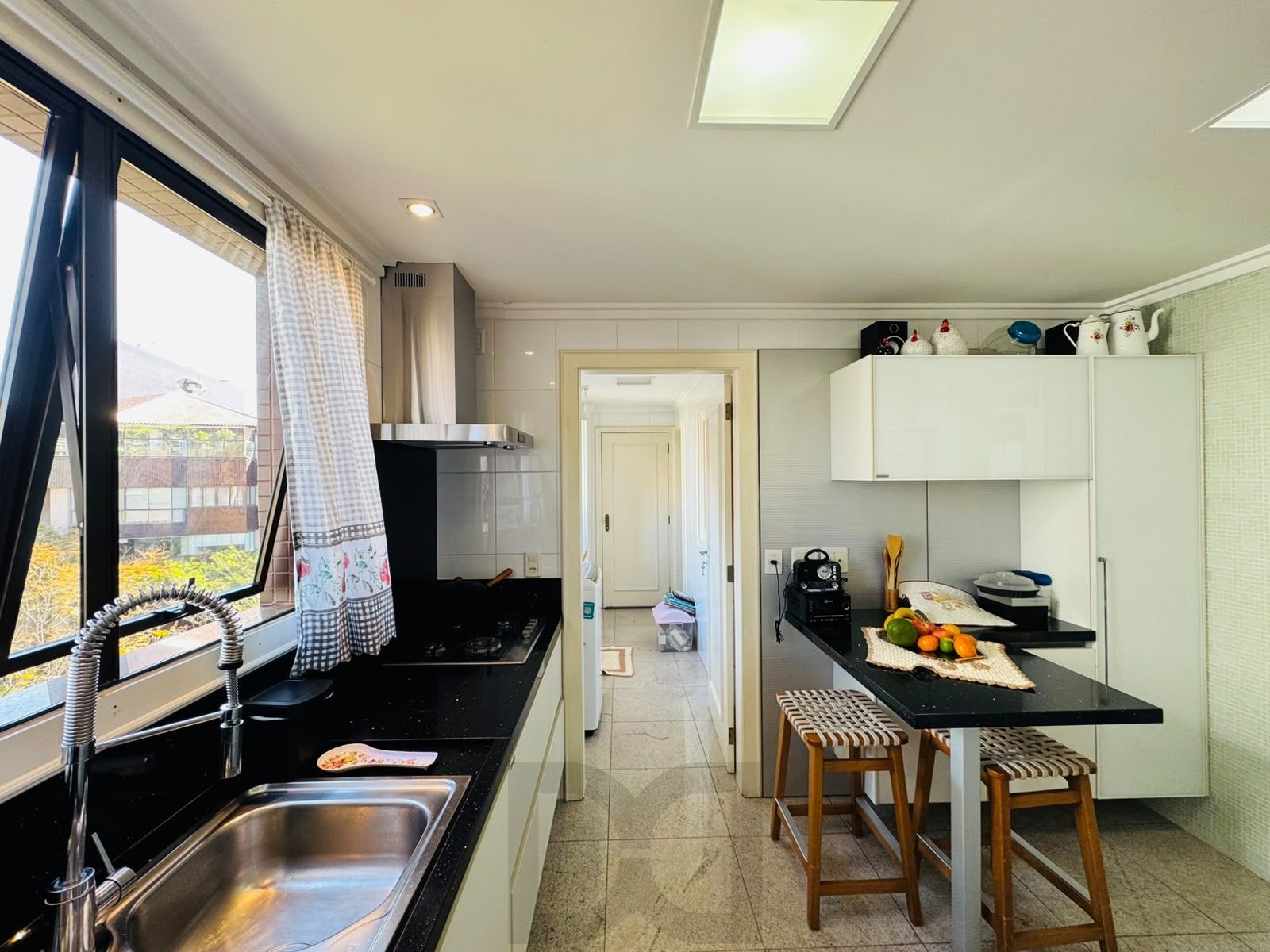 Apartamento de 3 suites e 3 vagas no Bairro Rio Branco em Porto Alegre — foto 34