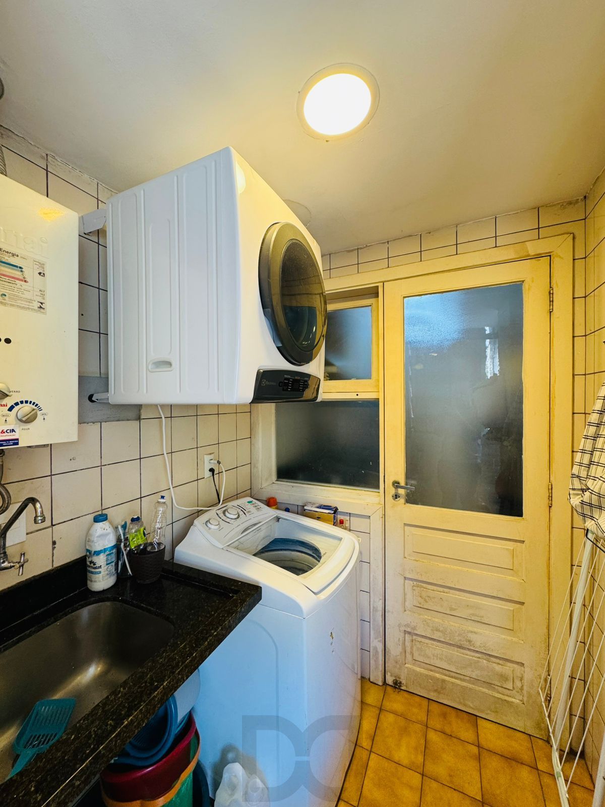 Apartamento Semimobiliado com 94,67 m² Privativos, 3 Dormitórios, — foto 9