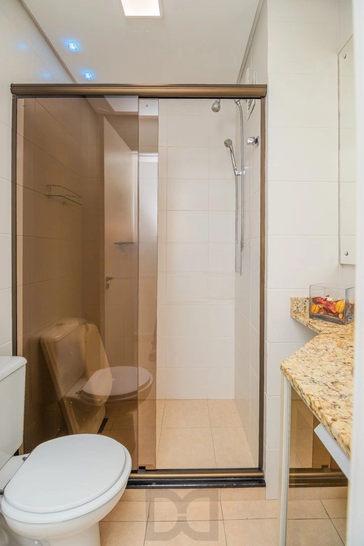 Apartamento 2 Dormitórios com Suíte e 2 Vagas no Jardim Botânico – Porto Alegre — foto 16