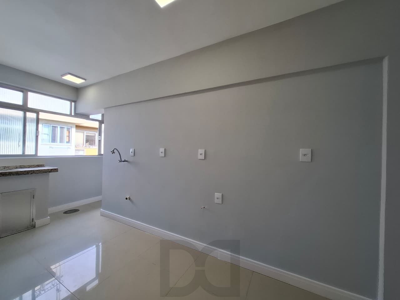 Apartamento à venda 2 quartos com vaga reformado na Cidade Baixa Porto Alegre — foto 9