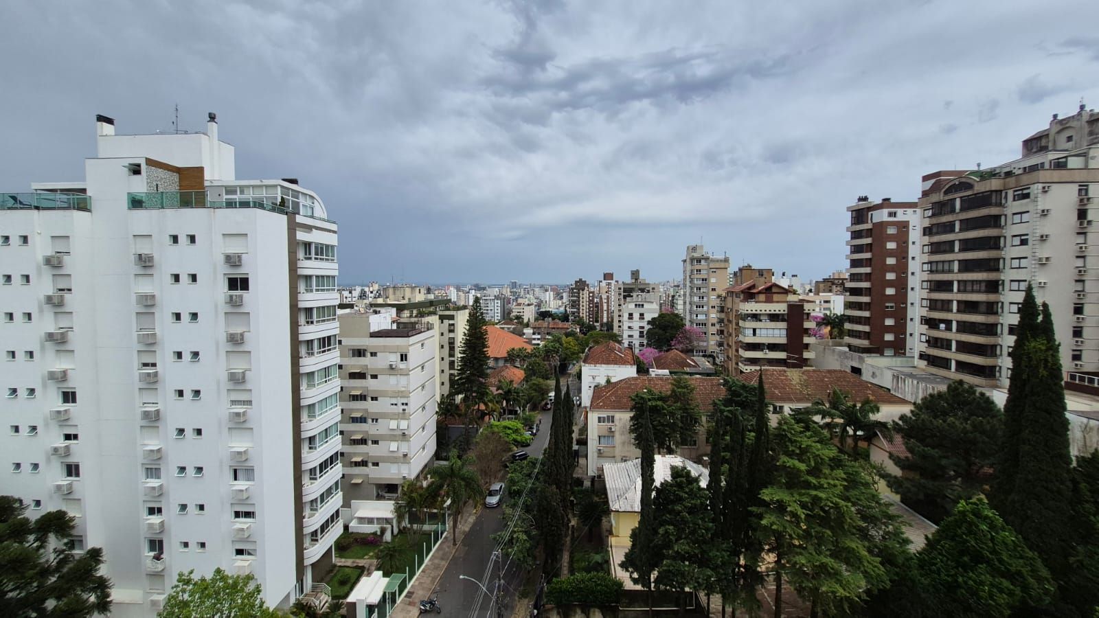 Vende lindo apartamento no coração do bairro Petrópolis, Porto Alegre.✨ — foto 20