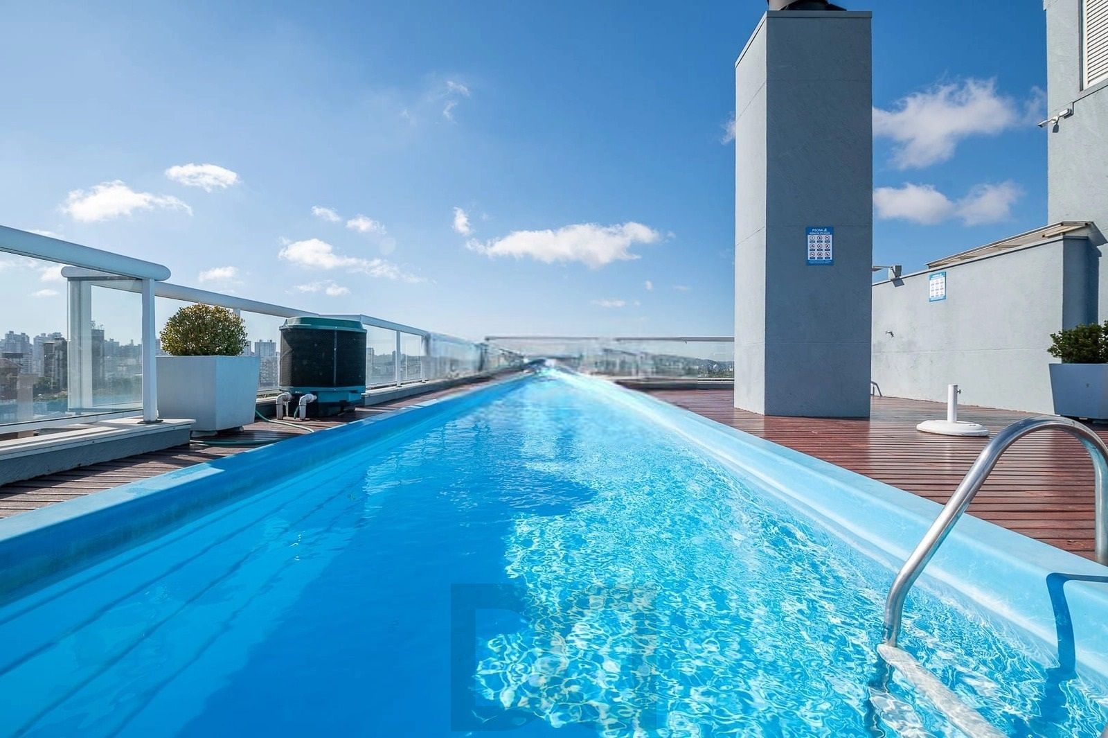 Apartamento de 2 Dormitórios com Suíte, 2 Vagas e Rooftop com Piscina no Petrópolis — foto 19