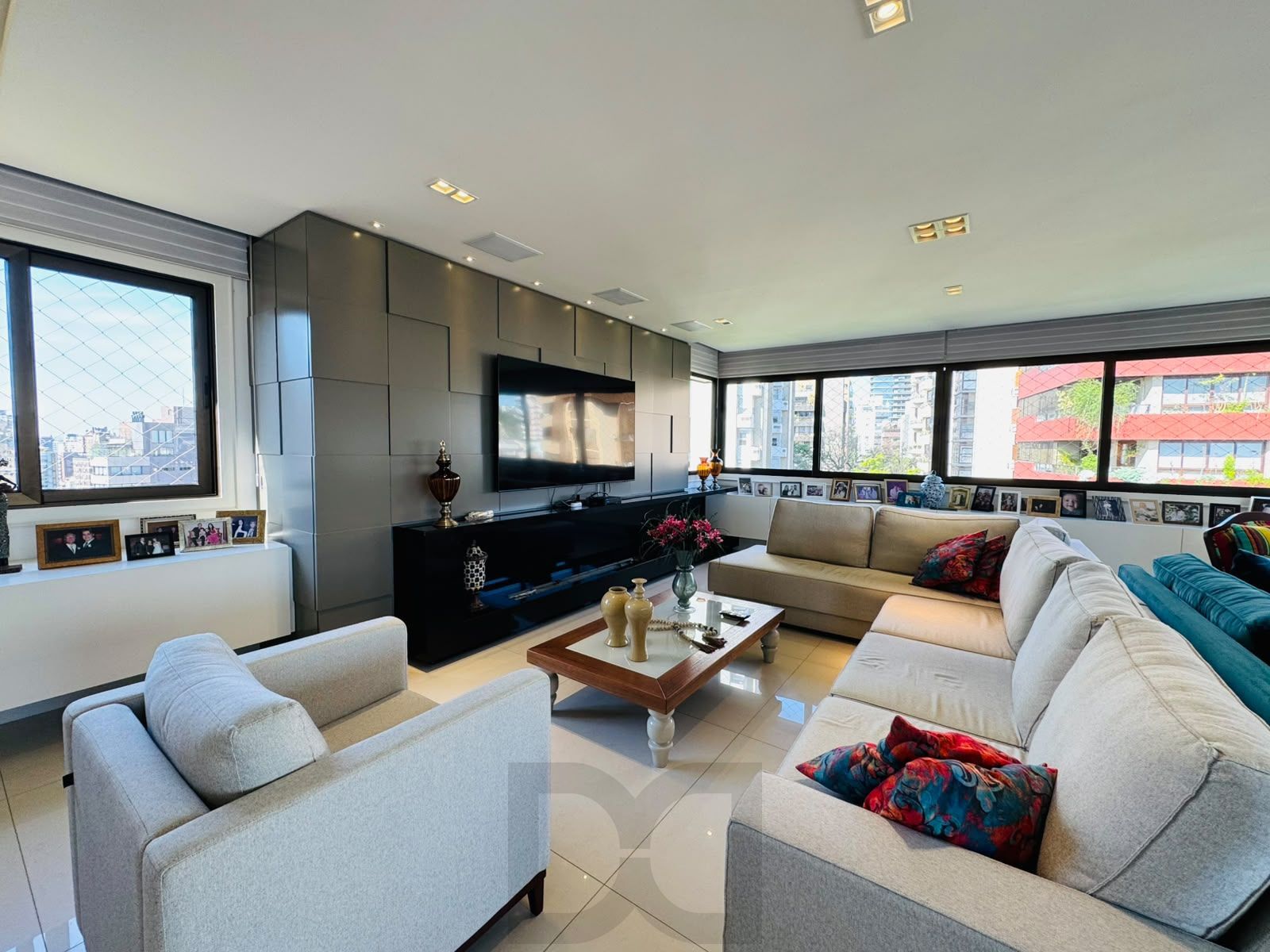 Apartamento de 3 suites e 3 vagas no Bairro Rio Branco em Porto Alegre — foto 8