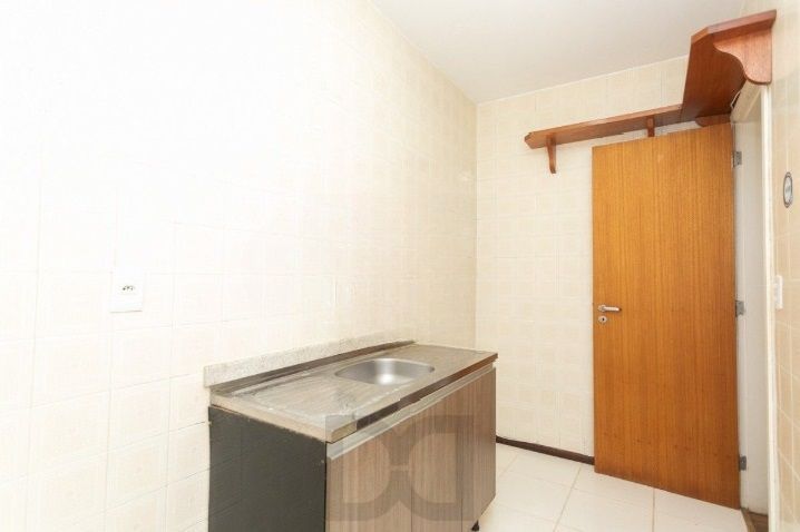 Petrópolis: 2 dormitórios, garagem coberta e depósito — foto 12