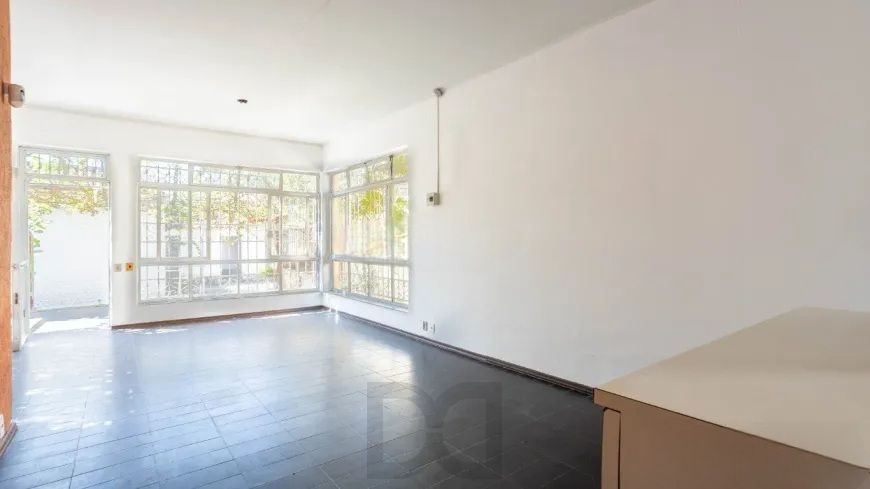 Casa Ampla com Pátio e Excelente Localização no Petrópolis — foto 5
