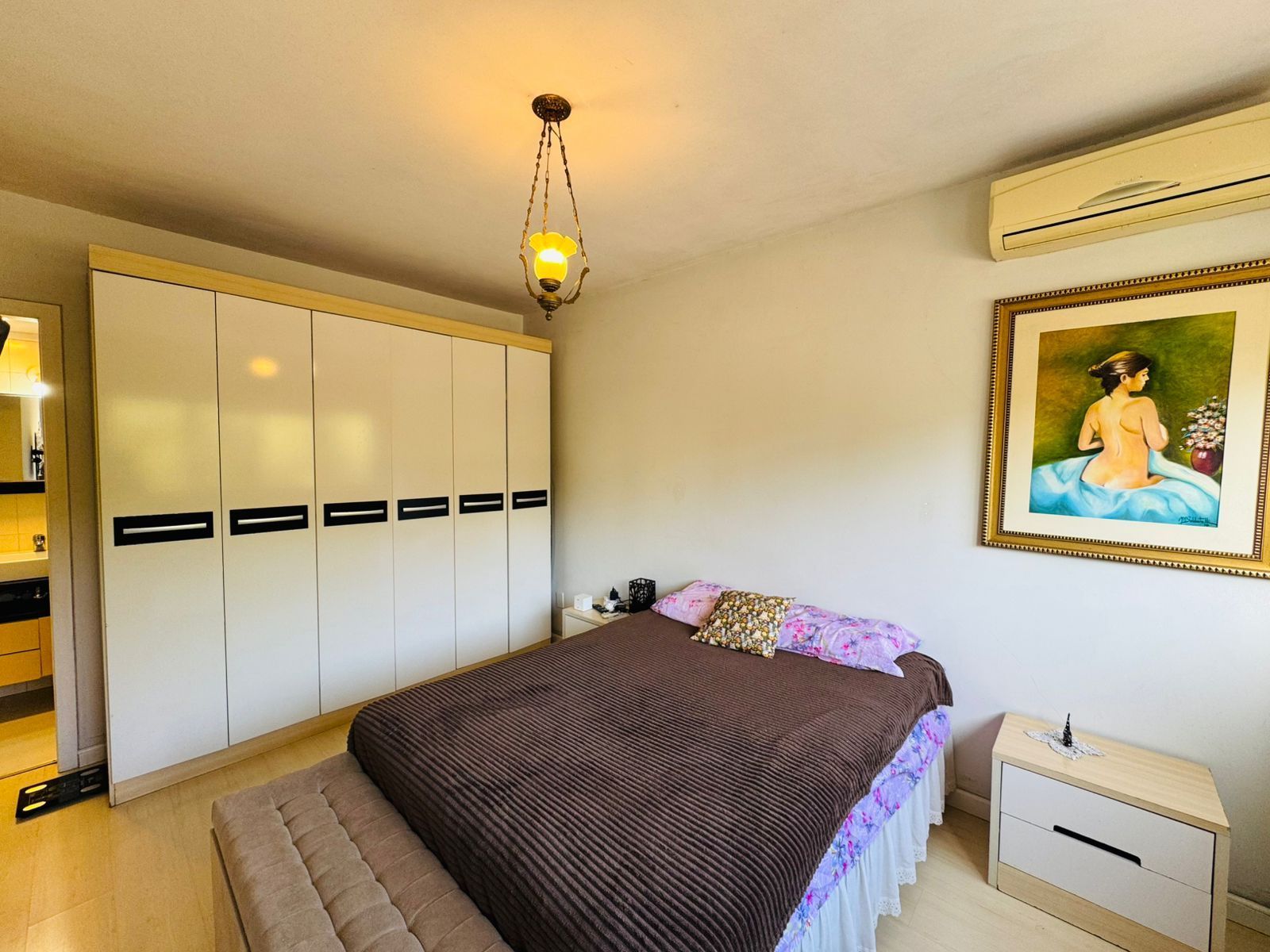 Apartamento Semimobiliado com 94,67 m² Privativos, 3 Dormitórios, — foto 16