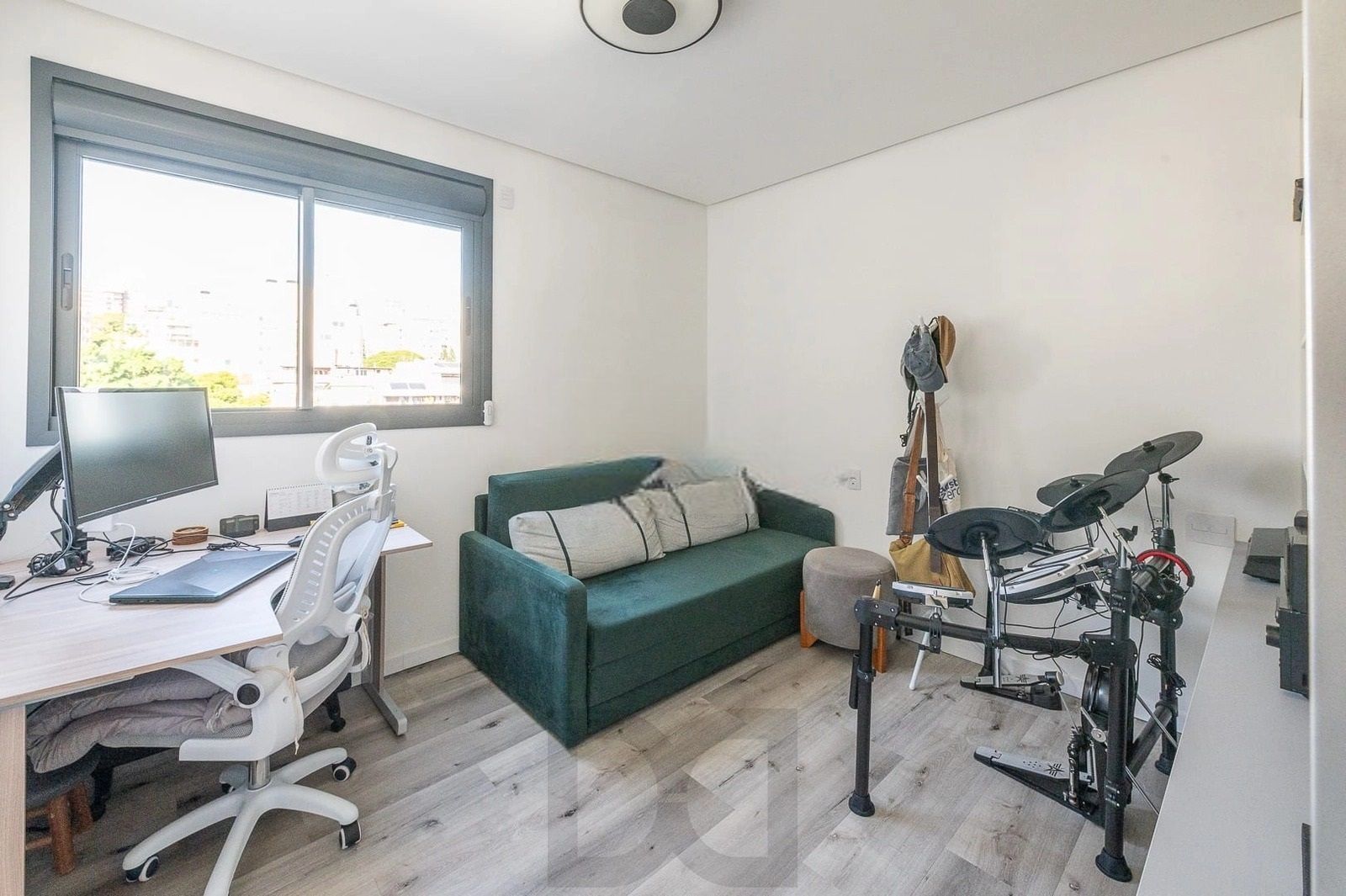 Apartamento Novo, Último Andar, 2 Suítes e a Poucos Passos do Parcão — foto 14