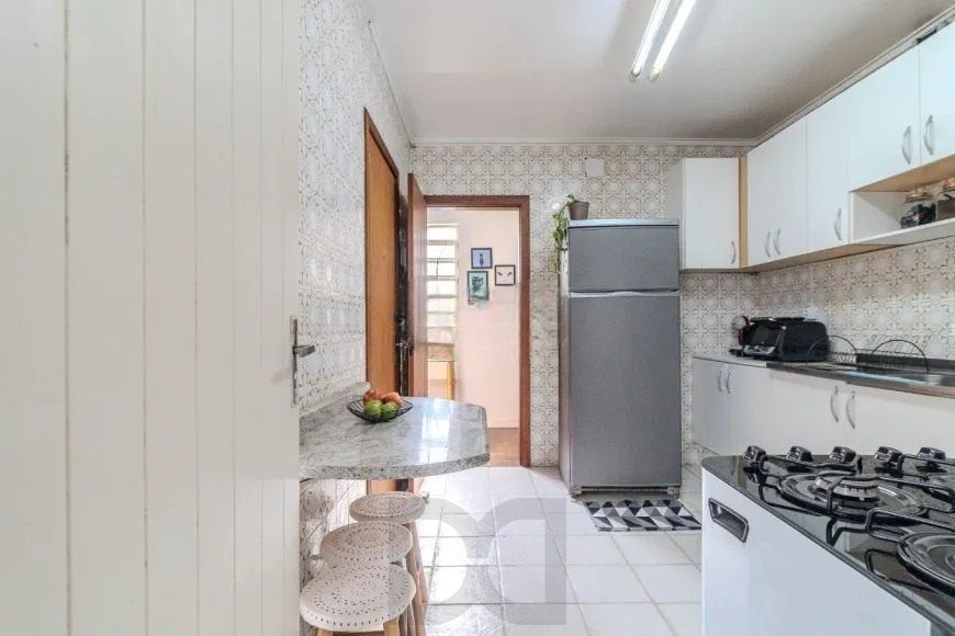 Apartamento de 3 Dormitórios com Garagem à Venda no Rio Branco, Próximo à Redenção — foto 9