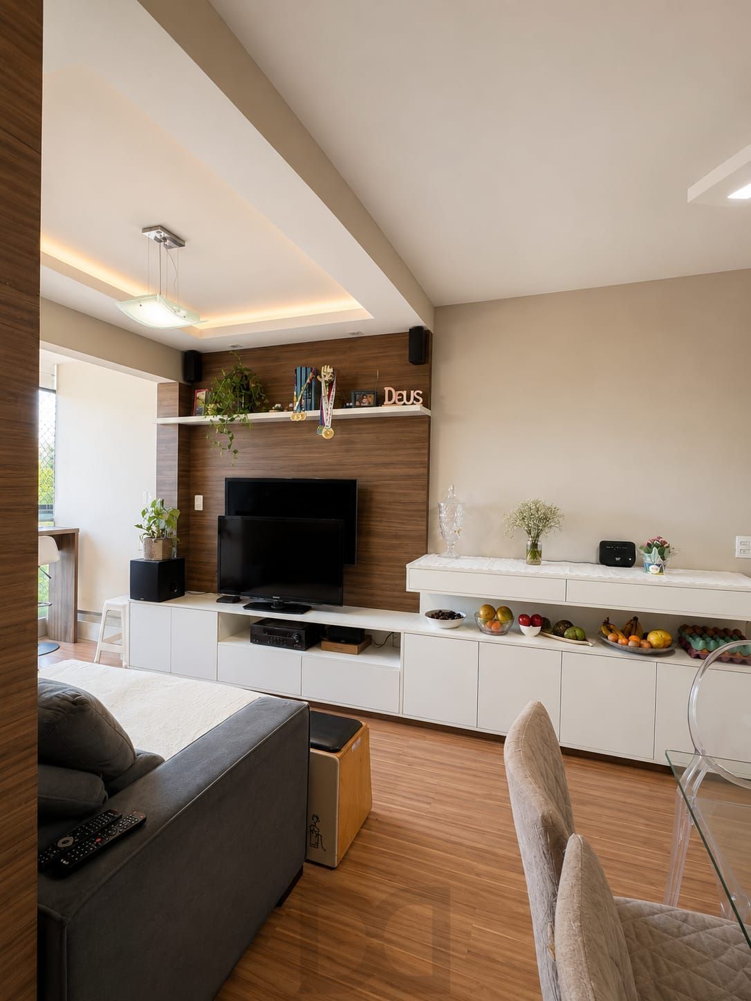 Apartamento Semimobiliado com 3 Dormitórios, Suíte e Churrasqueira na Marechal Mesquita — foto 3