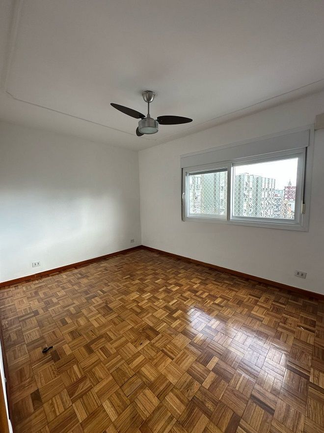 Apartamento 2 quartos, 1 suite, no Bairro Cidade Baixa. Em frente a Redenção com elevador e vaga — foto 11