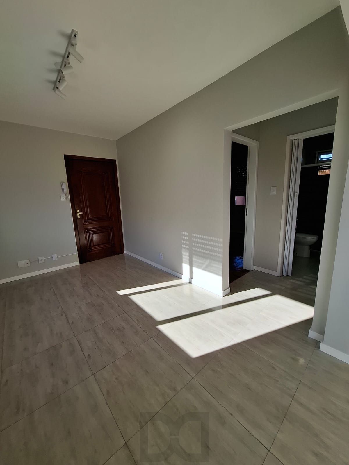 Apartamento com 2 quartos, 47m², reformado, bairro Petrópolis — foto 7