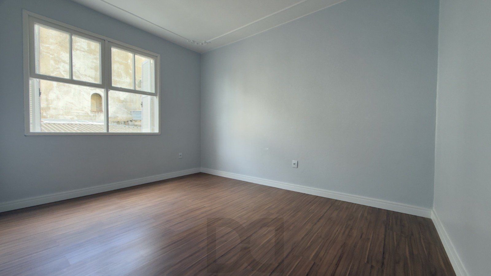 Apartamento Reformado de 1 Dormitório na Cidade Baixa com 47m² e Baixo Custo Condominial — foto 6