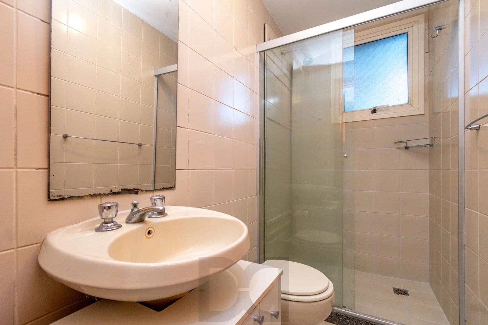 Apartamento Semimobiliado de 2 Dormitórios com Suíte no Boa Vista — foto 10