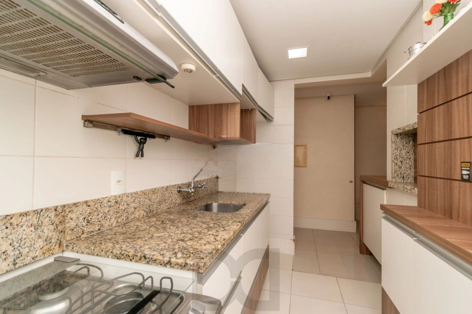 Apartamento 2 dormitórios com suíte — Rua Itapeva, Passo da Areia — foto 16