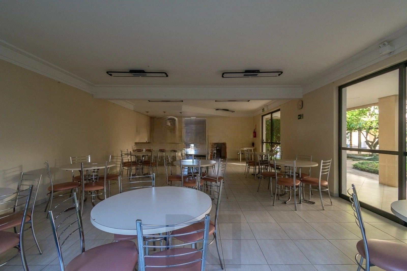 Apartamento Semimobiliado de 2 Dormitórios com Suíte no Boa Vista — foto 21