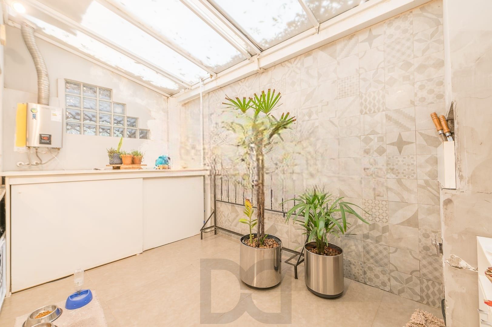 Linda casa de 3 pisos no Condomínio Mediterrâneo — foto 6