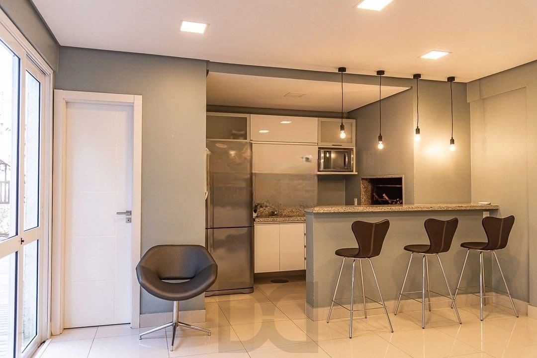 Apartamento de 2 Dormitórios com Suíte, 2 Vagas e Rooftop com Piscina no Petrópolis — foto 26