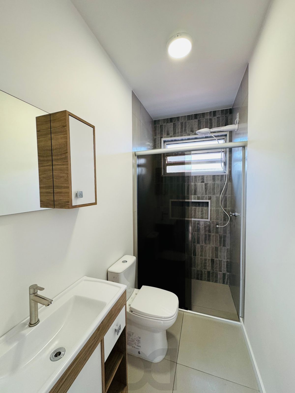 Apartamento com 2 quartos, 47m², reformado, bairro Petrópolis — foto 12