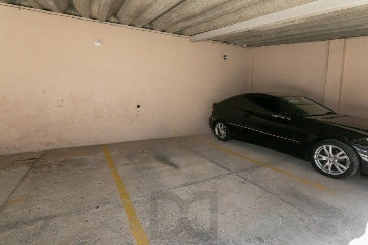 Petrópolis: 2 dormitórios, garagem coberta e depósito — foto 14