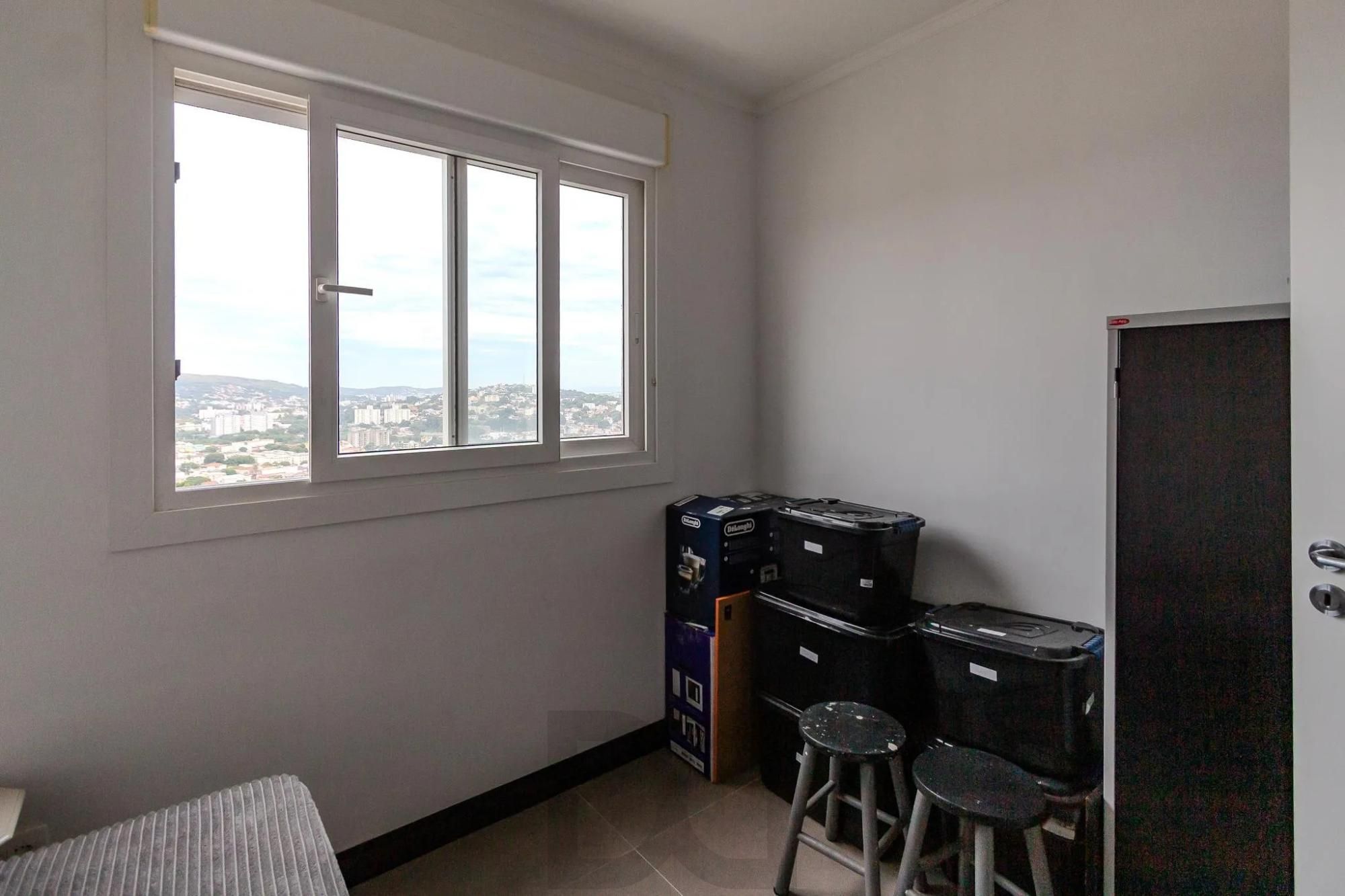 ÚLTIMO ANDAR COM VISTA PARA O GUAÍBA | 3 DORMITÓRIOS, 1 SUÍTE E 2 VAGAS — foto 23