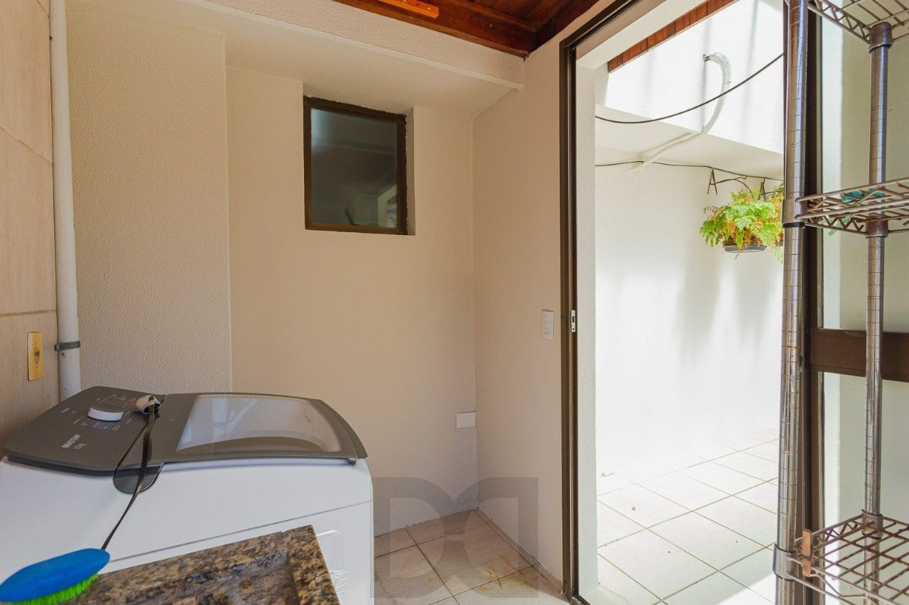 Cobertura charmosa com terraço e 2 vagas no Petrópolis — foto 14