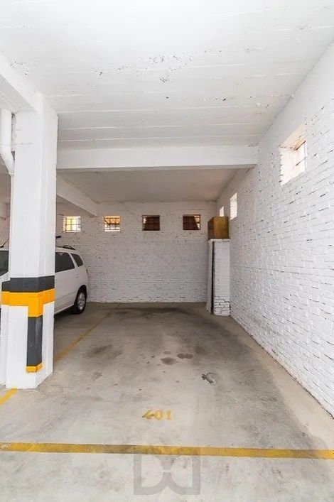 Apartamento reformado de 3 dormitórios com churrasqueira e vaga no Petrópolis — foto 38