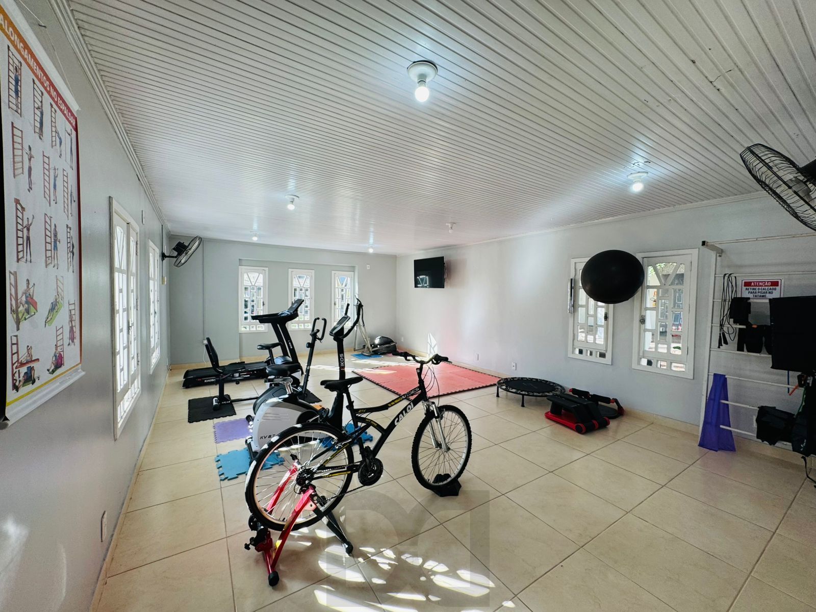 Apartamento Semimobiliado com 94,67 m² Privativos, 3 Dormitórios, — foto 26