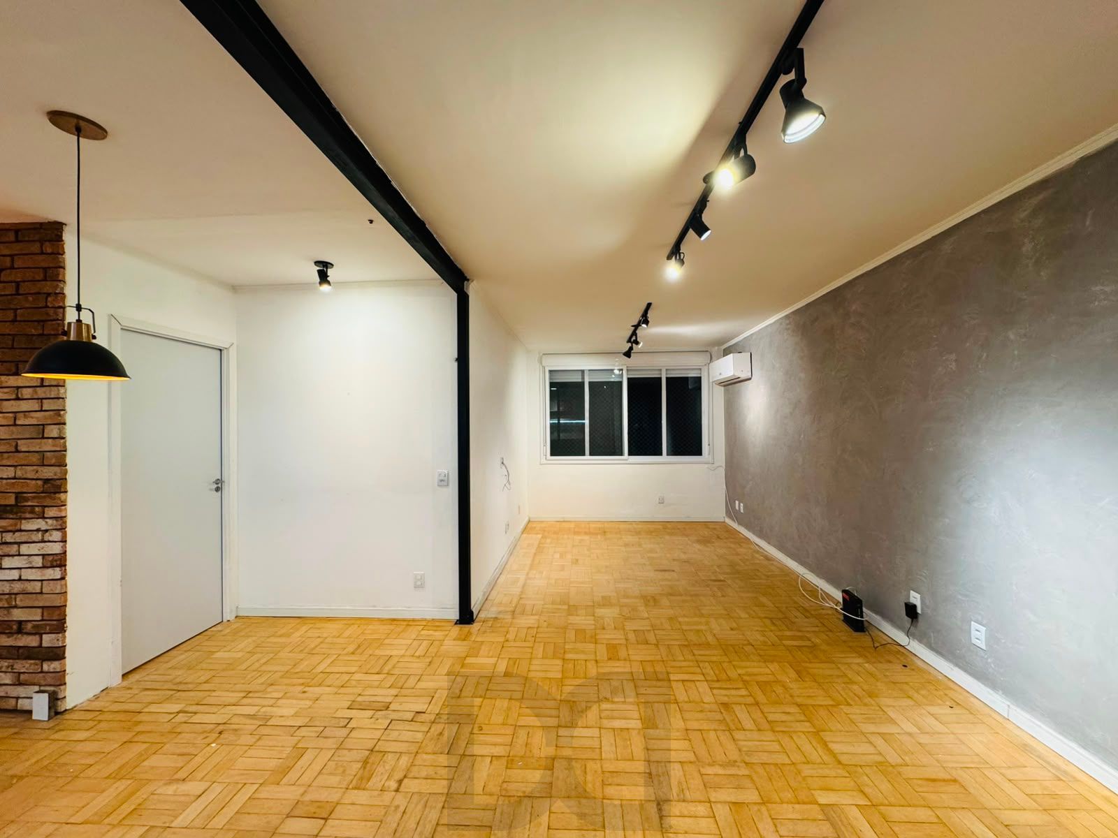 Apartamento reformado de 3 dormitórios com churrasqueira e vaga no Petrópolis — foto 29