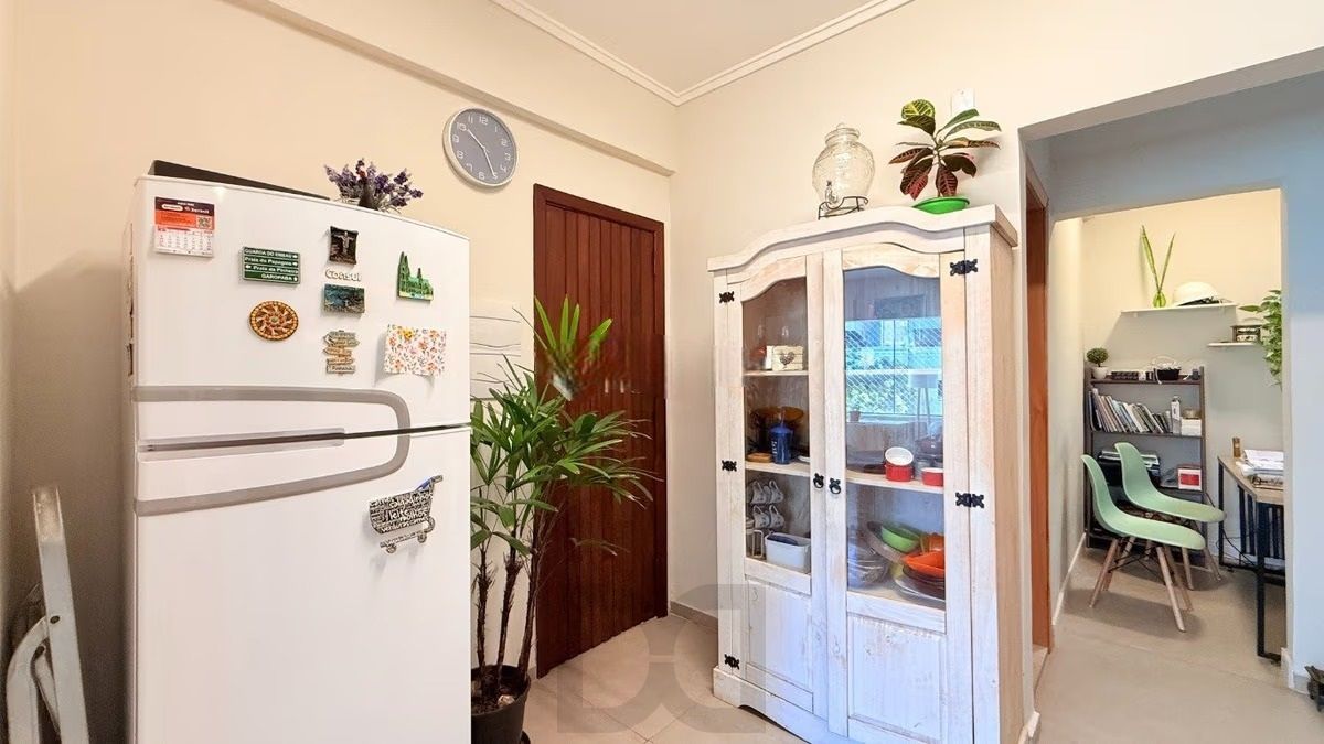 Apartamento Reformado com 3 Quartos e Sacada no Coração do Bom Fim, Próximo à Redenção — foto 8