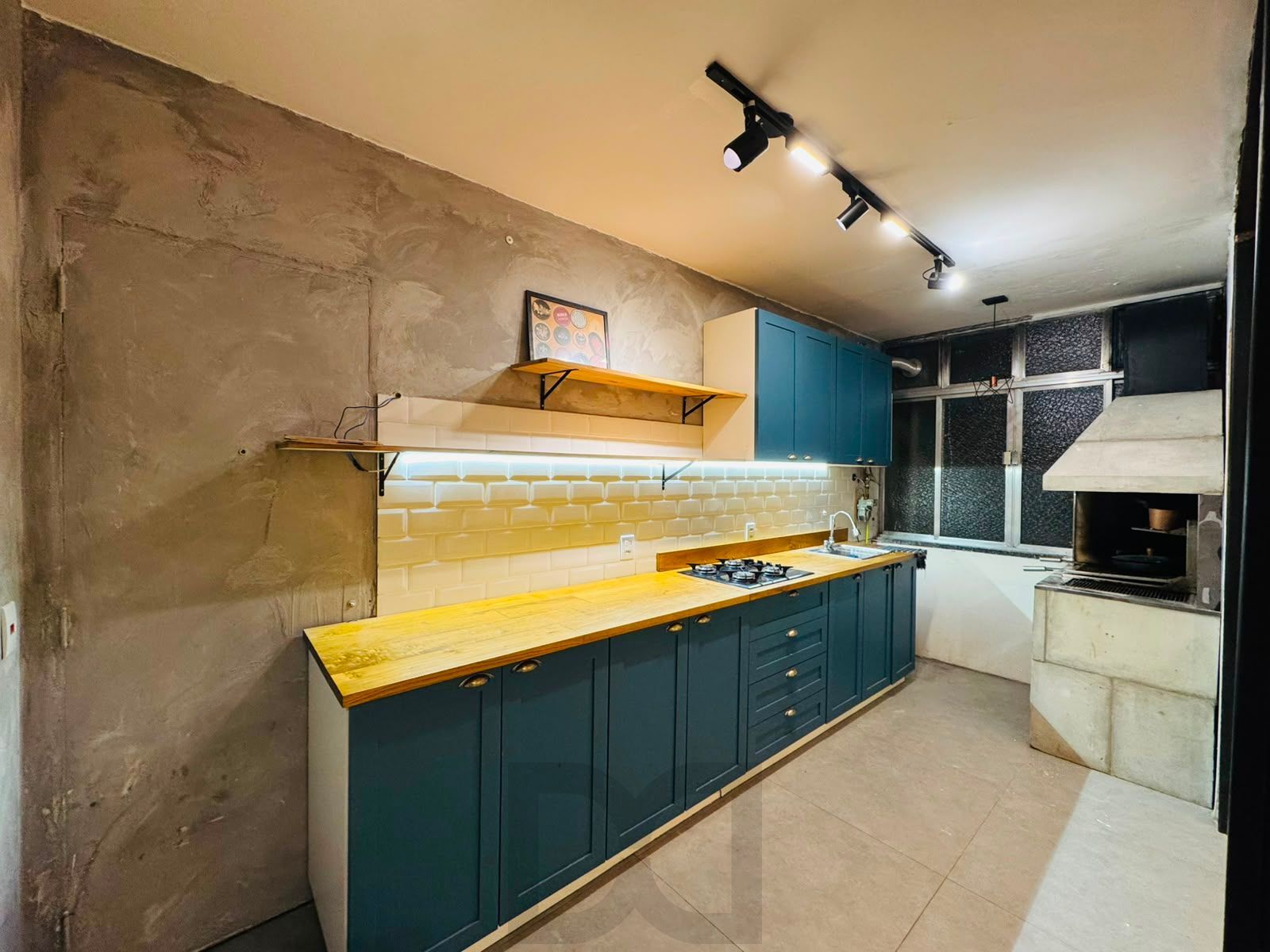 Apartamento reformado de 3 dormitórios com churrasqueira e vaga no Petrópolis — foto 4