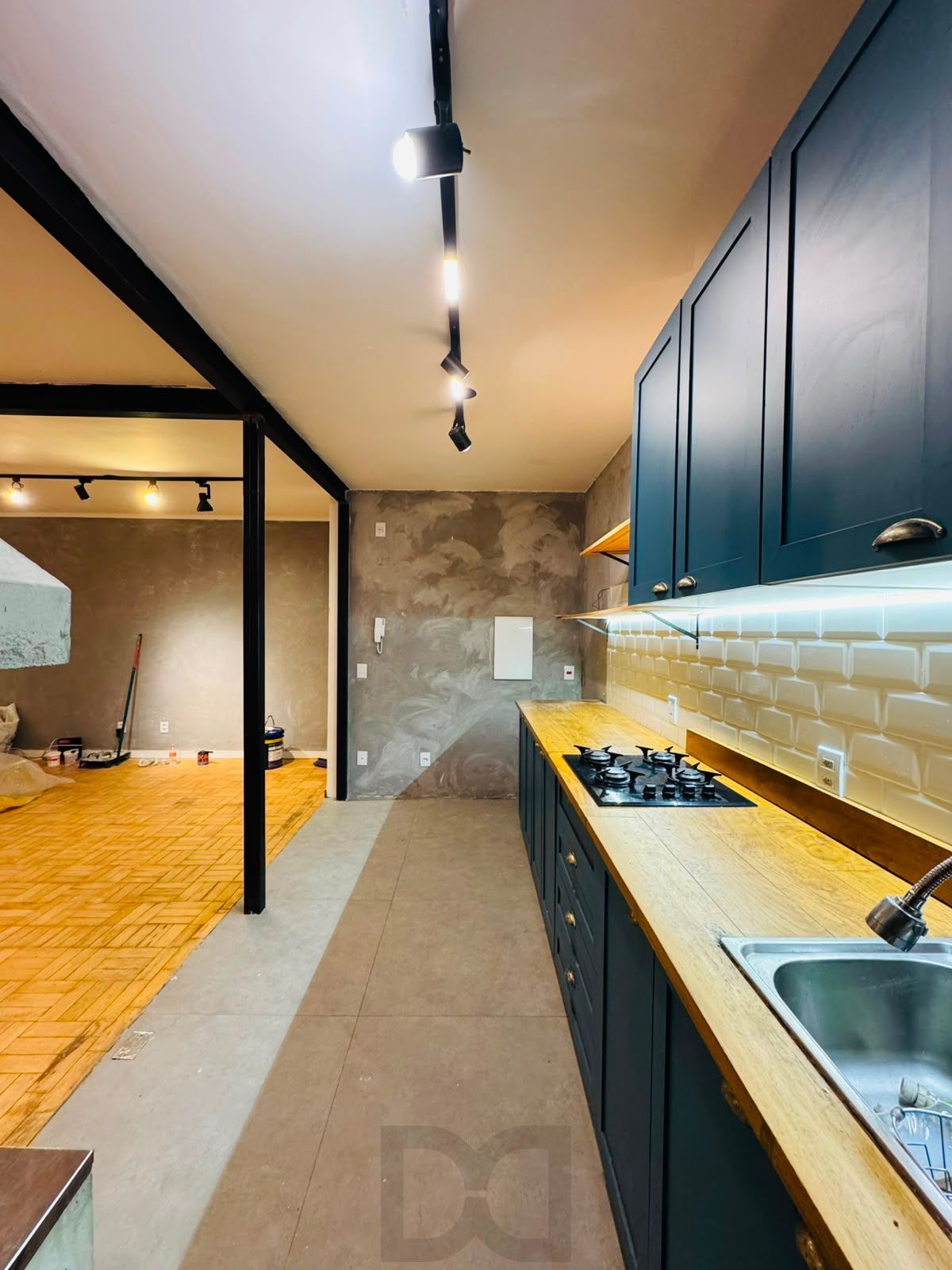 Apartamento reformado de 3 dormitórios com churrasqueira e vaga no Petrópolis — foto 9