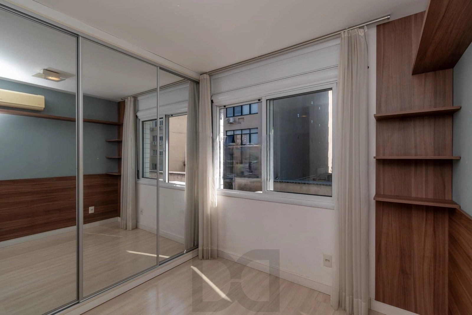 Apartamento 2 dormitórios com suíte — Rua Itapeva, Passo da Areia — foto 13