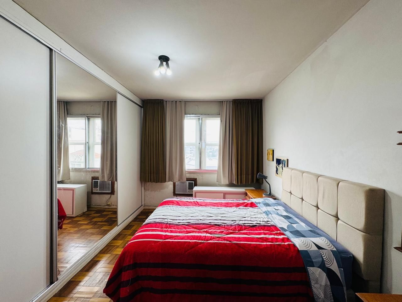 Apartamento Semimobiliado com 3 Dormitórios, 1 Suíte e Elevador — foto 17