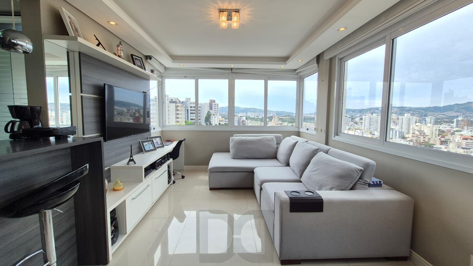 Vende lindo apartamento no coração do bairro Petrópolis, Porto Alegre.✨ — foto 3