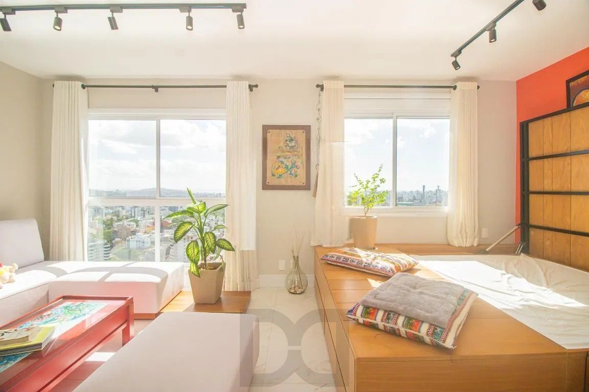 Apartamento para Venda - 45.14m², 1 dormitório, 1 vaga - Petrópolis — foto 1