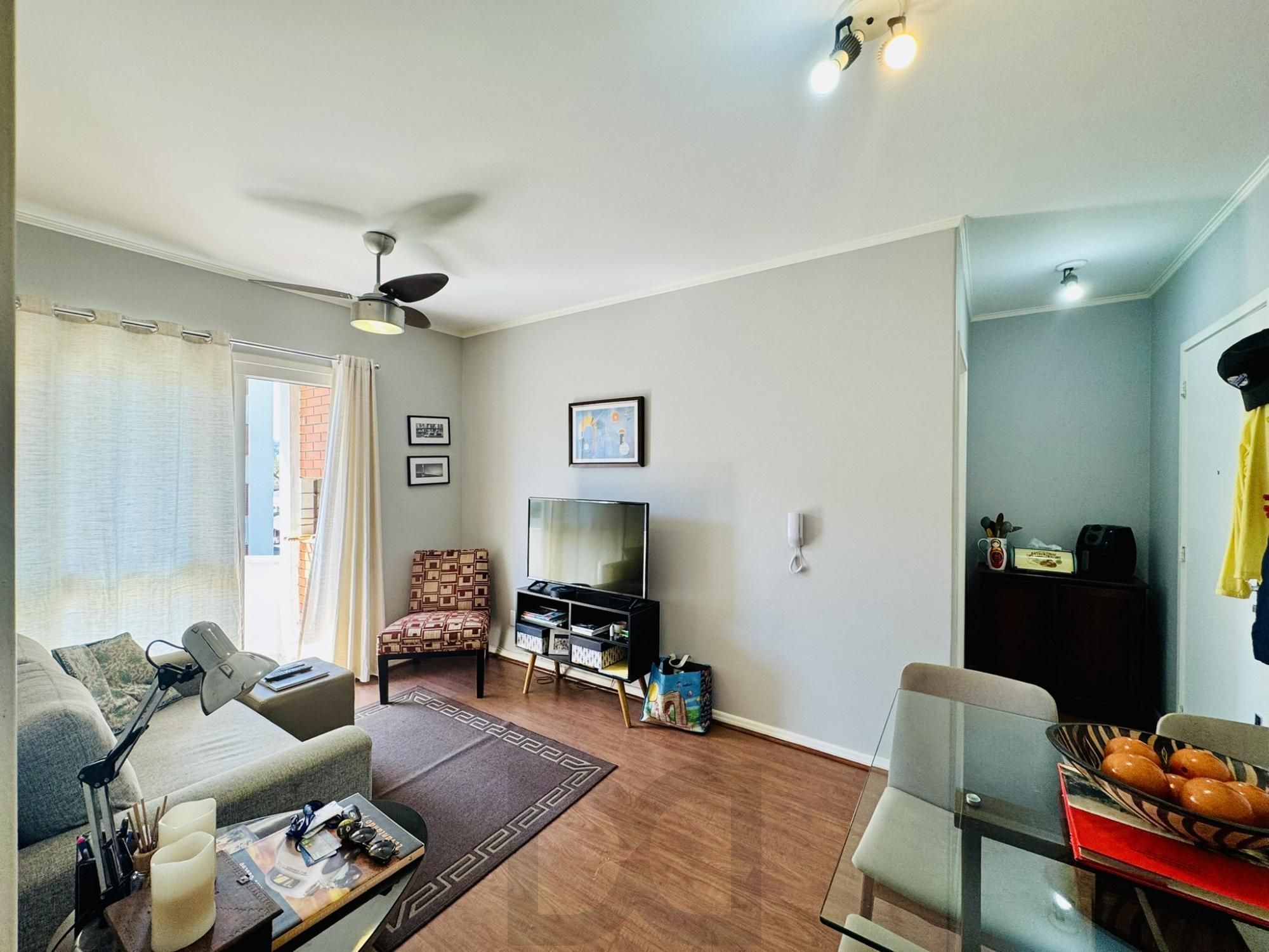Apartamento 1 Dormitório Reformado com Sacada e Churrasqueira no Jardim Botânico — foto 9