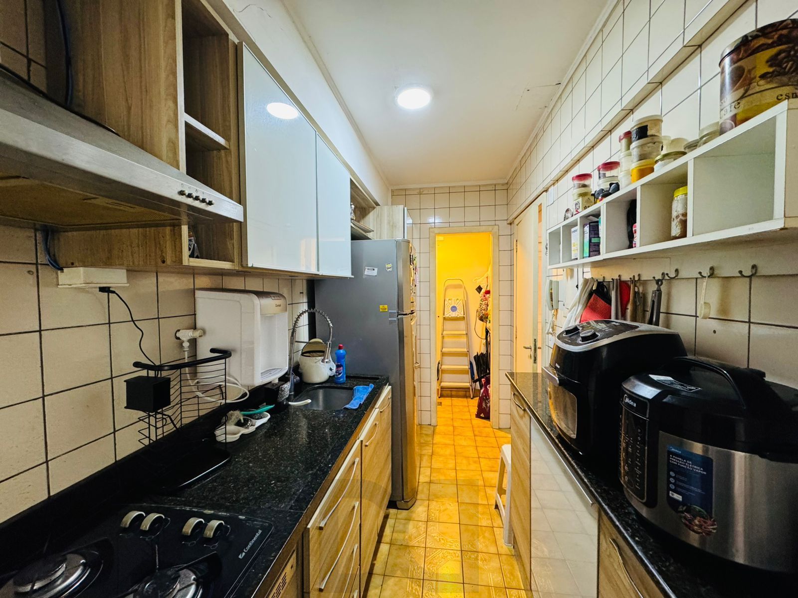 Apartamento Semimobiliado com 94,67 m² Privativos, 3 Dormitórios, — foto 8