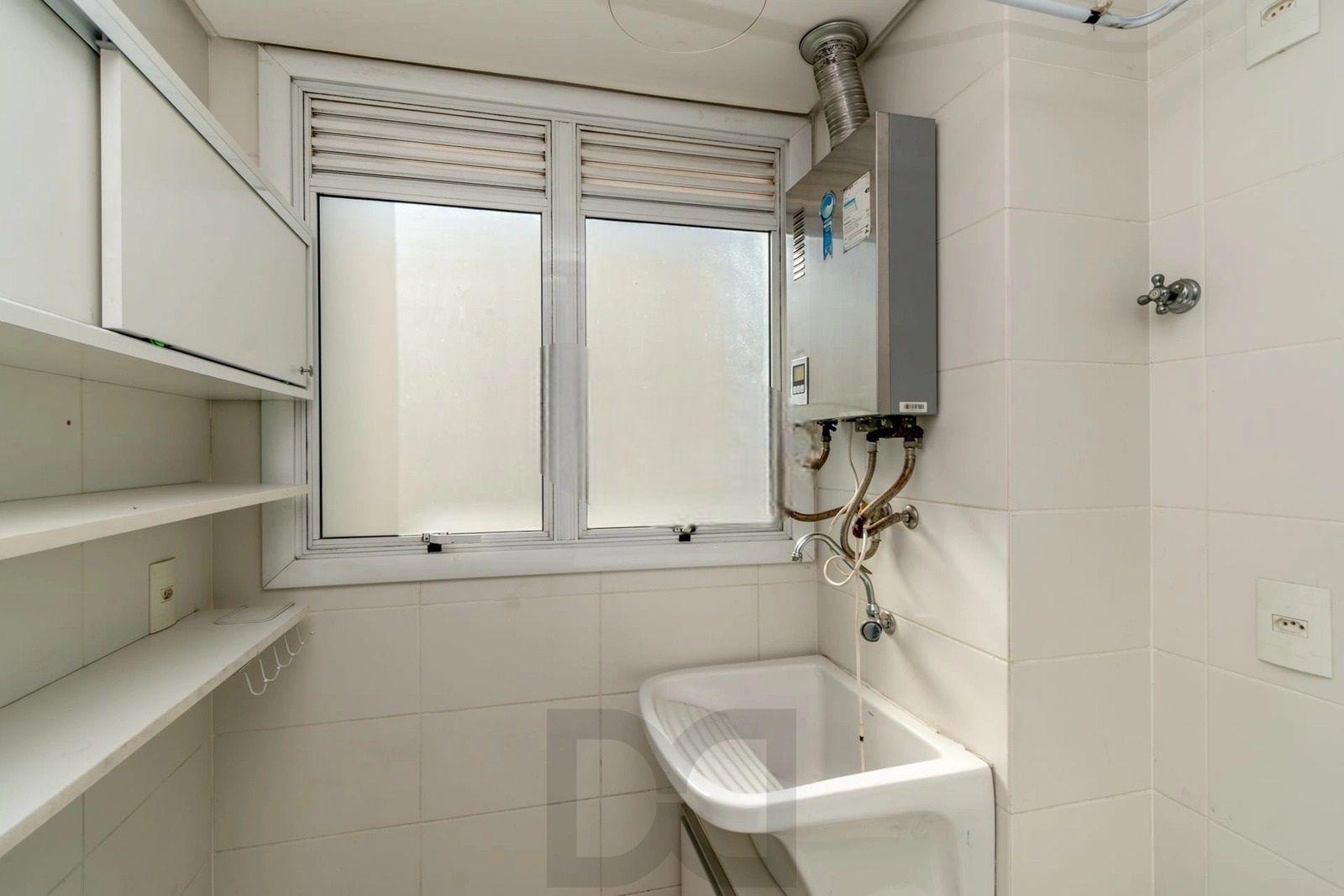 Apartamento 2 dormitórios com suíte — Rua Itapeva, Passo da Areia — foto 17