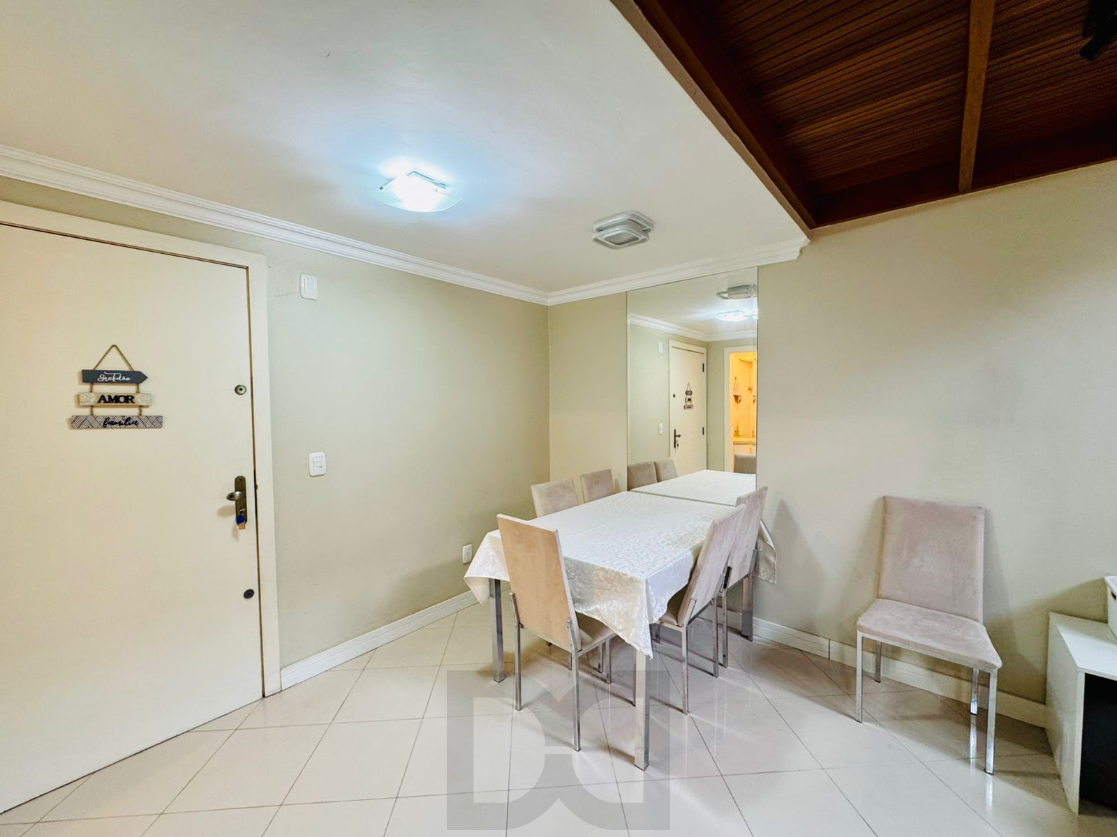 Duplex na Bela Vista, 2 dormitórios com espaço para home office, lareira e 2 vagas — foto 8