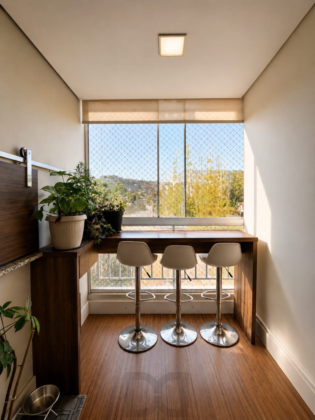 Apartamento Semimobiliado com 3 Dormitórios, Suíte e Churrasqueira na Marechal Mesquita — foto 2