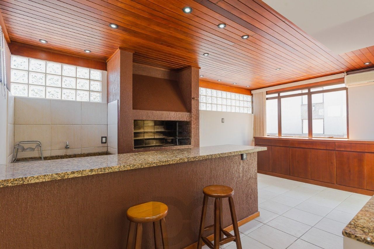 Cobertura charmosa com terraço e 2 vagas no Petrópolis — foto 24
