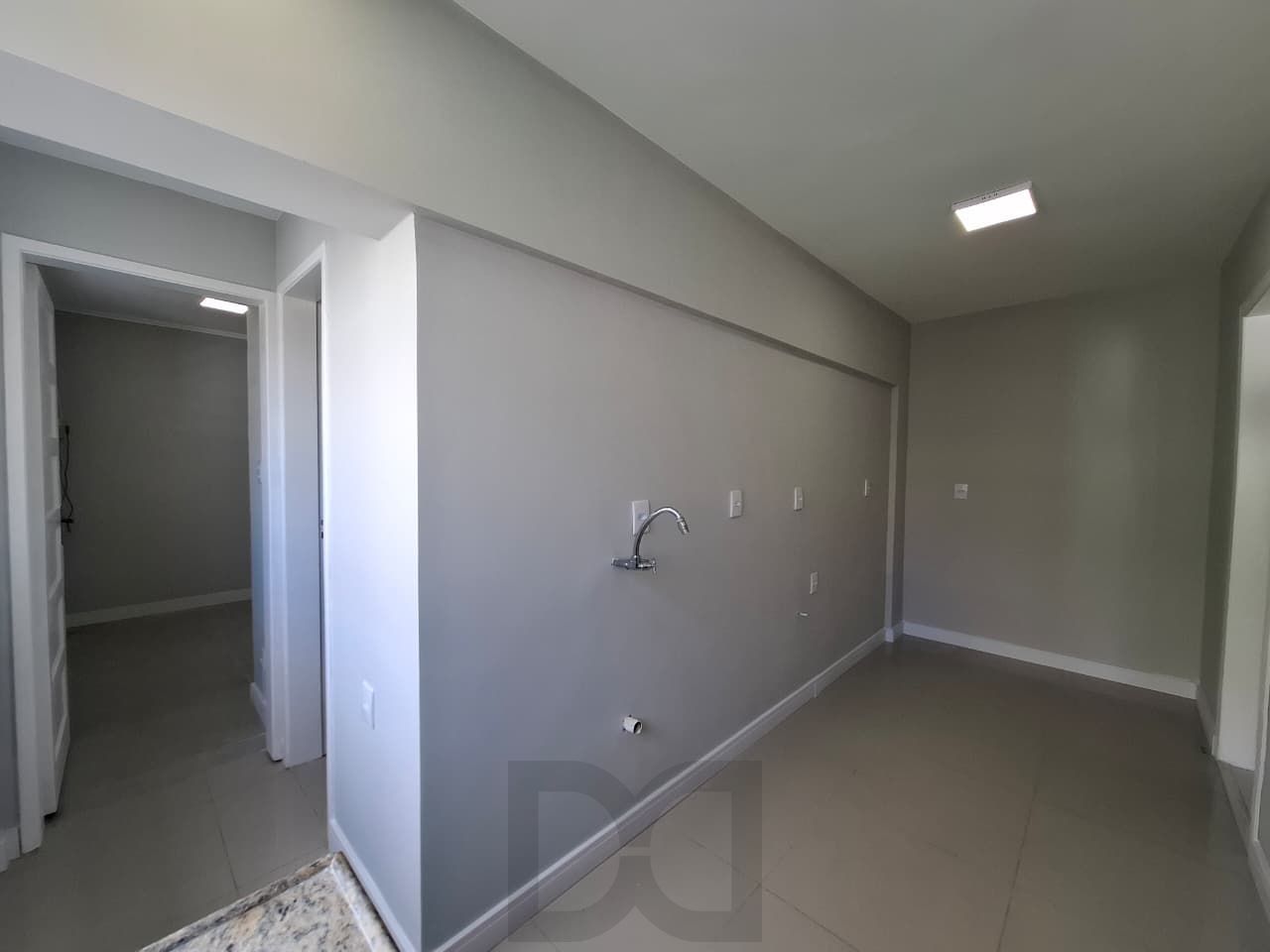 Apartamento à venda 2 quartos com vaga reformado na Cidade Baixa Porto Alegre — foto 6