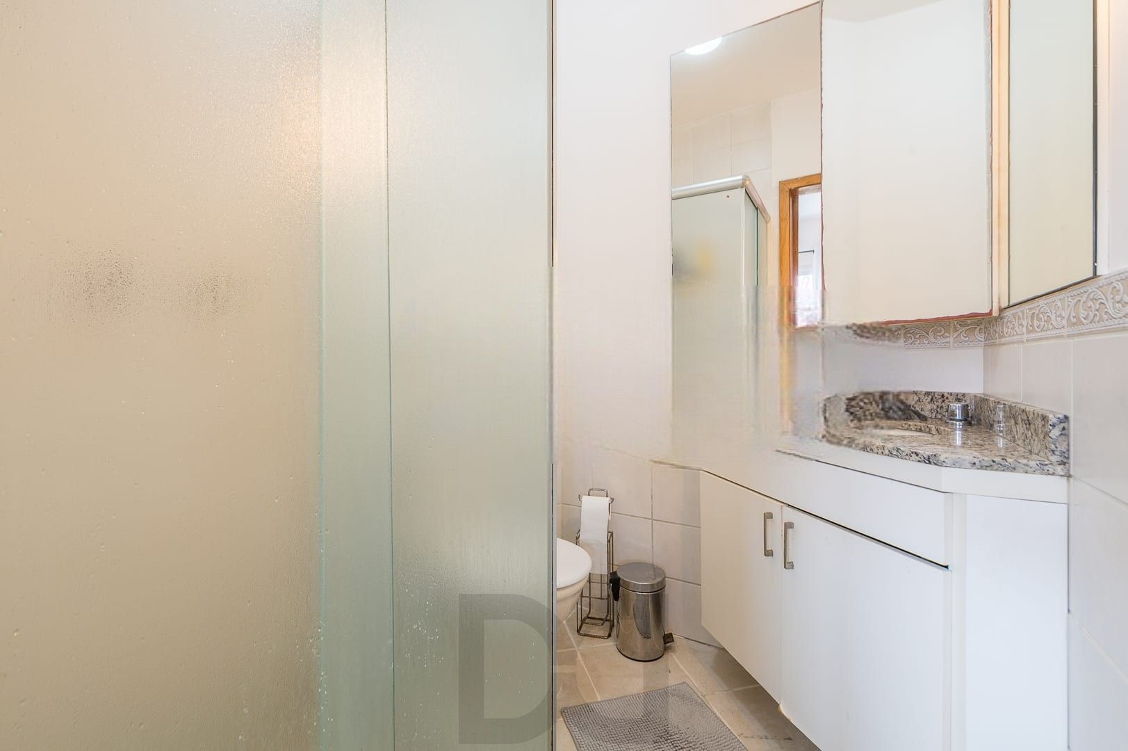 Linda casa de 3 pisos no Condomínio Mediterrâneo — foto 11