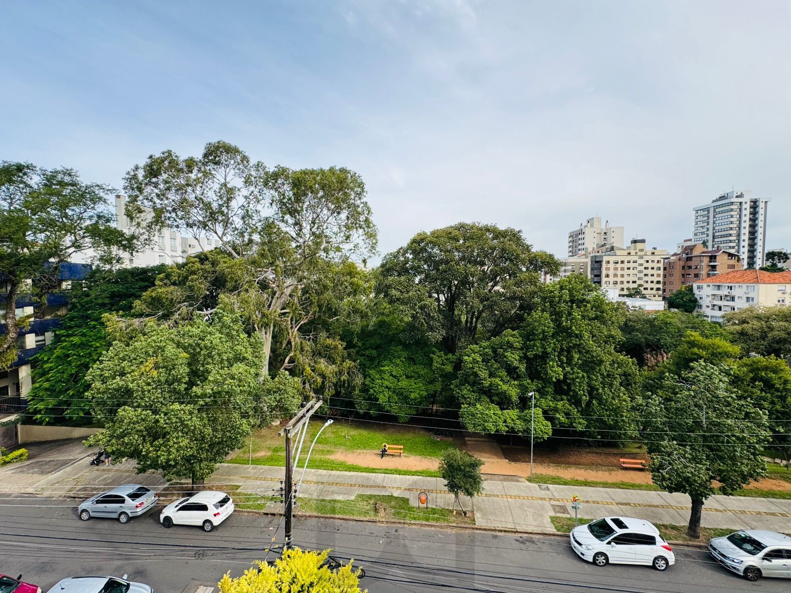 Apartamento com 2 quartos, 47m², reformado, bairro Petrópolis — foto 10